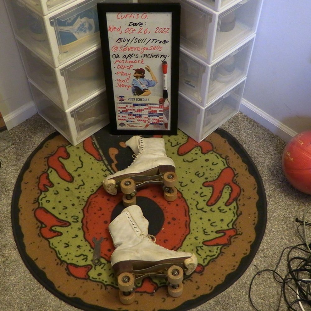 Size 8 Women - VTG Chicago Hyde Roller Skates w/ Wooden Wheels and Metal Tool